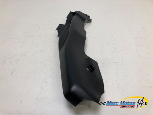 HABILLAGE DE CADRE DROIT YAMAHA MT09 2013