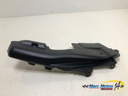 HABILLAGE DE CADRE GAUCHE YAMAHA MT09 2013