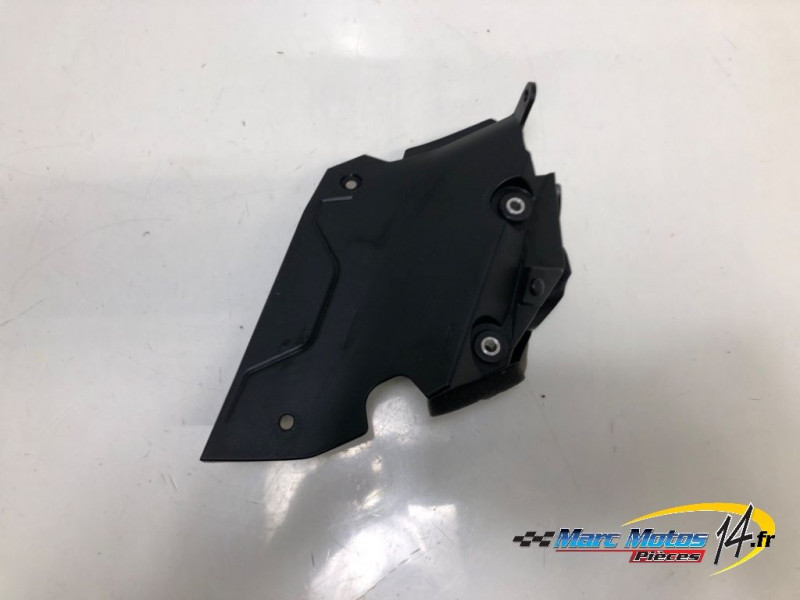 HABILLAGE DE CARENAGE DROIT YAMAHA MT09 2013