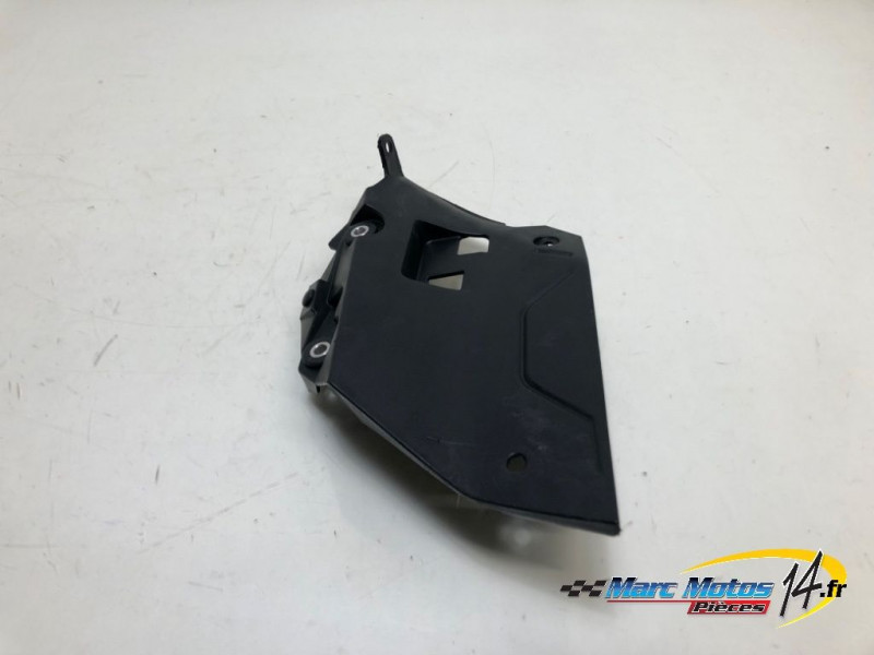 HABILLAGE DE CARENAGE GAUCHE YAMAHA MT09 2013