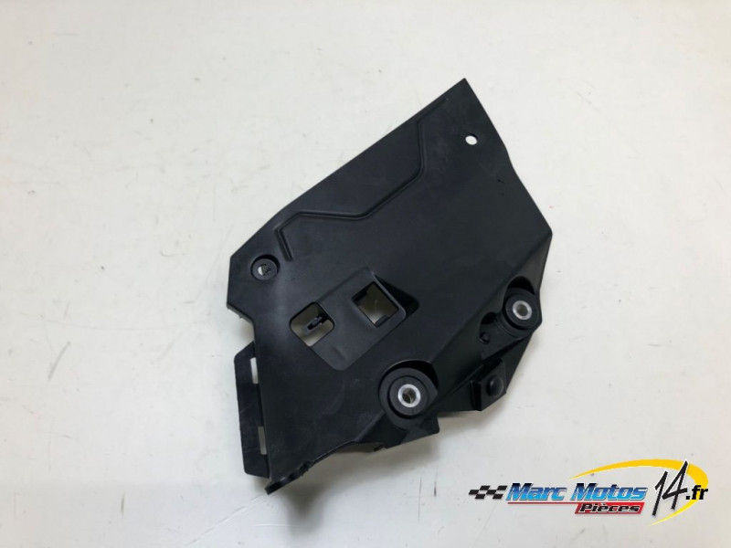 HABILLAGE DE CARENAGE GAUCHE YAMAHA MT09 2013