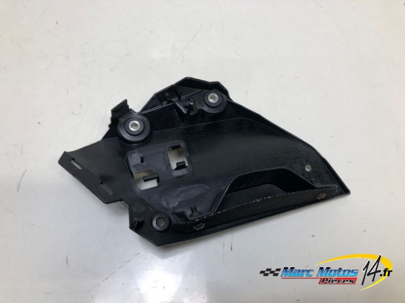 HABILLAGE DE CARENAGE GAUCHE YAMAHA MT09 2013