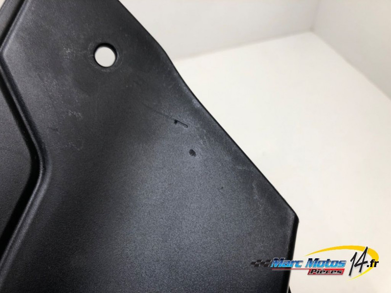 HABILLAGE DE CARENAGE GAUCHE YAMAHA MT09 2013