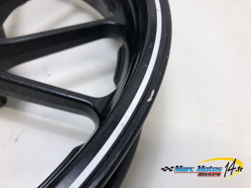 JANTE AVANT YAMAHA MT09 2013