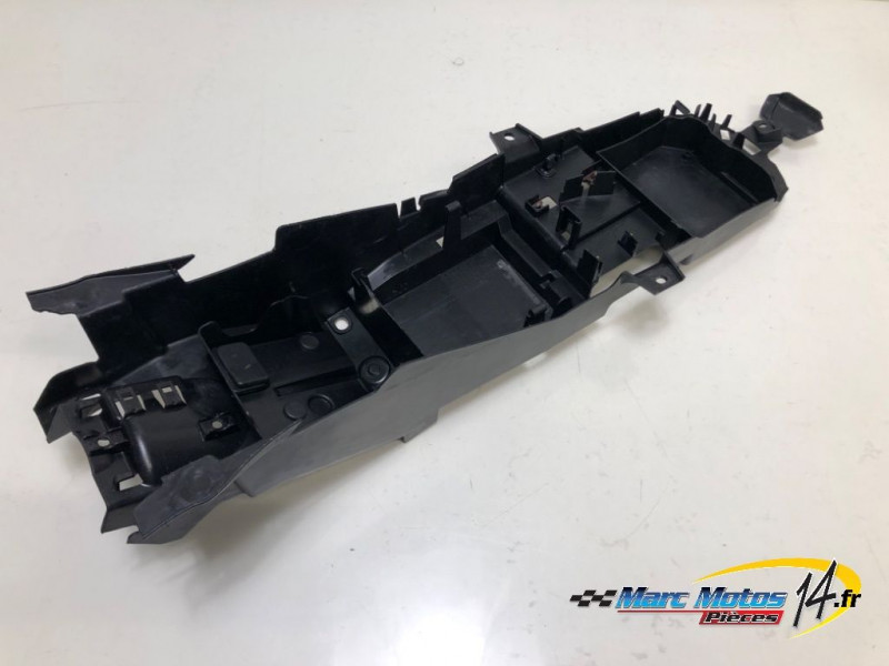 PASSAGE DE ROUE YAMAHA MT09 2013