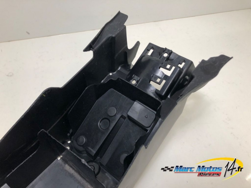 PASSAGE DE ROUE YAMAHA MT09 2013