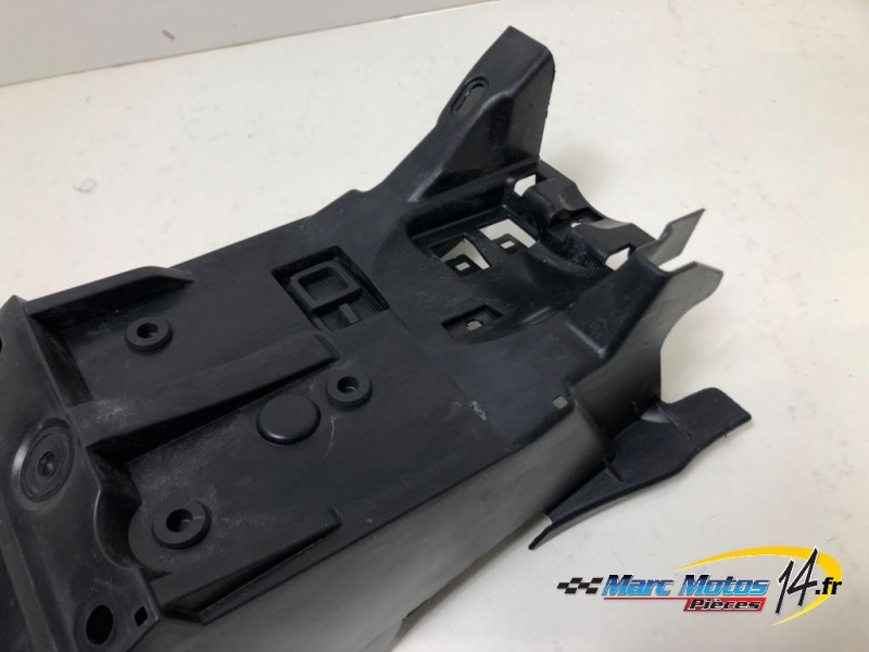 PASSAGE DE ROUE YAMAHA MT09 2013