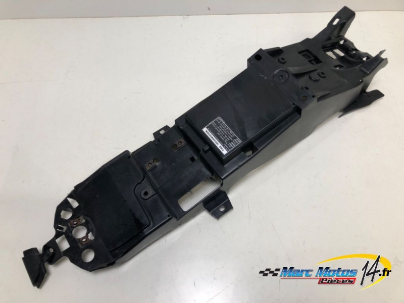 PASSAGE DE ROUE YAMAHA MT09 2013