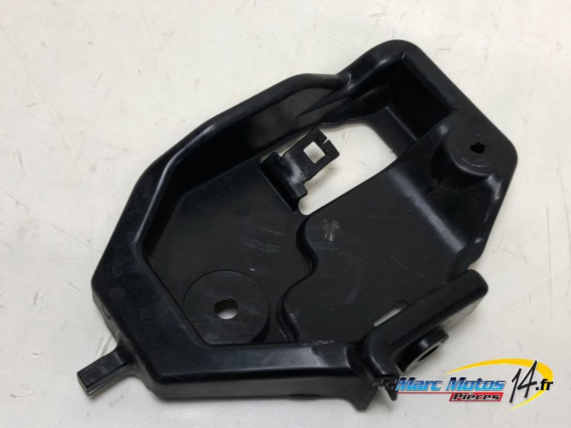 PLASTIQUES ET CAOUTCHOUCS DIVERS YAMAHA MT09 2013