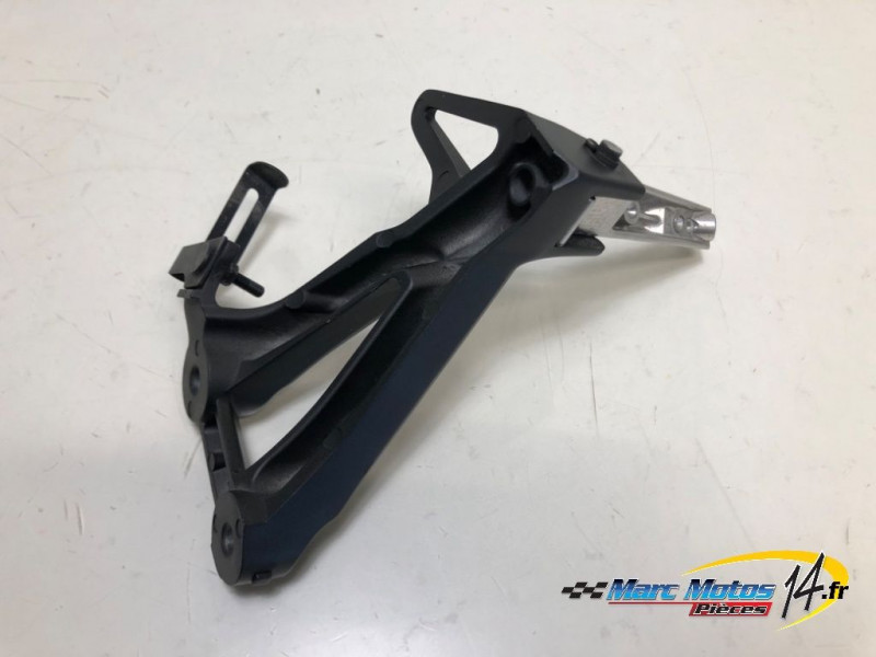 PLATINE ARRIERE DROITE YAMAHA MT09 2013