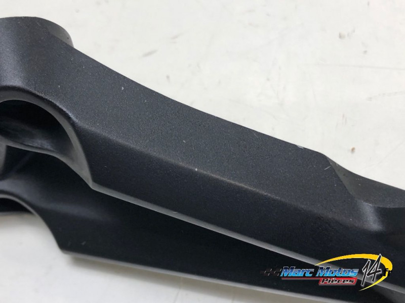 PLATINE ARRIERE GAUCHE YAMAHA MT09 2013