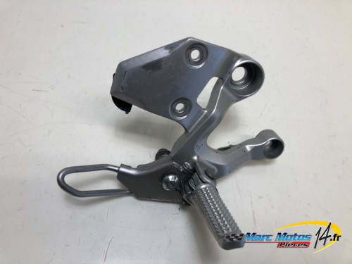 PLATINE AVANT DROITE YAMAHA MT09 2013