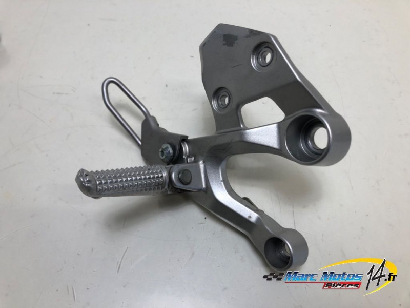 PLATINE AVANT DROITE YAMAHA MT09 2013