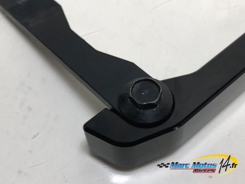 POIGNEE PASSAGER YAMAHA MT09 2013
