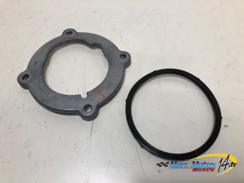 POMPE A ESSENCE YAMAHA MT09 2013