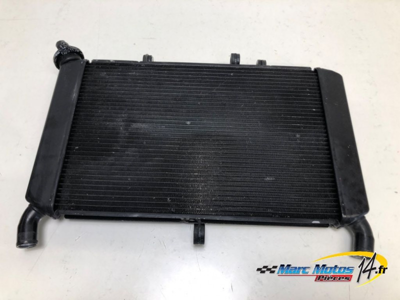 RADIATEUR D'EAU YAMAHA MT09 2013