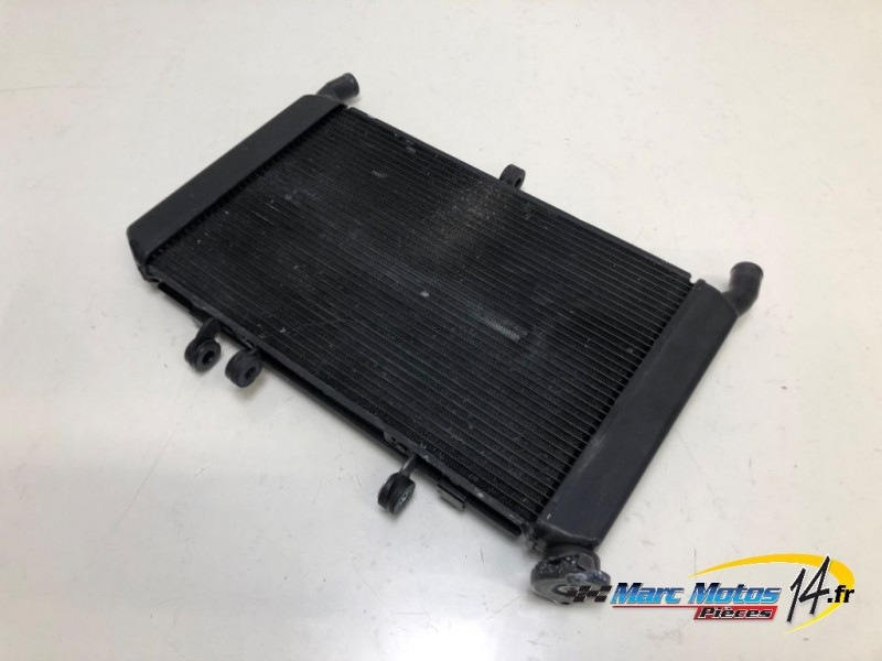 RADIATEUR D'EAU YAMAHA MT09 2013