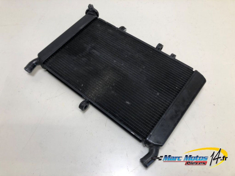 RADIATEUR D'EAU YAMAHA MT09 2013