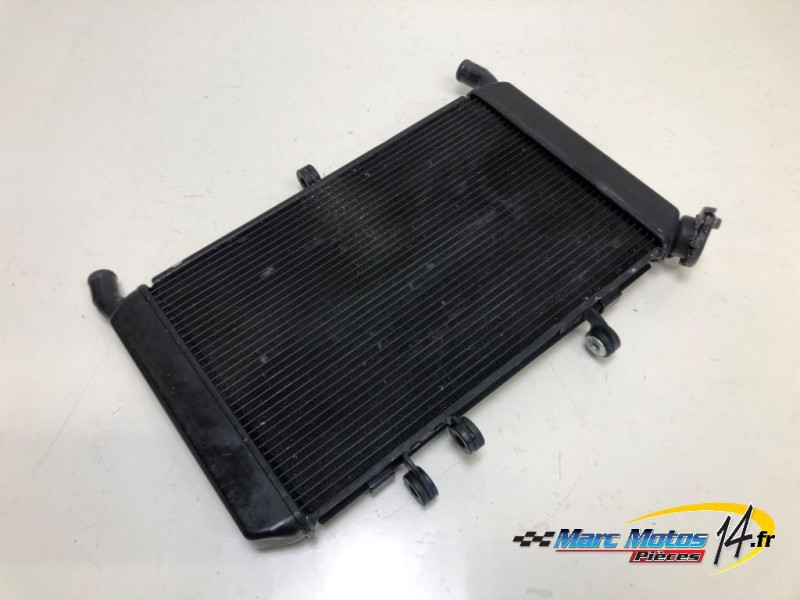RADIATEUR D'EAU YAMAHA MT09 2013