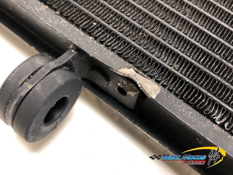 RADIATEUR D'EAU YAMAHA MT09 2013