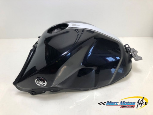 RESERVOIR D'ESSENCE YAMAHA MT09 2013