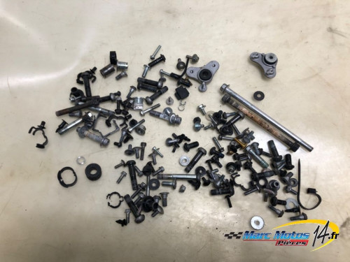 VISSERIE YAMAHA MT09 2013