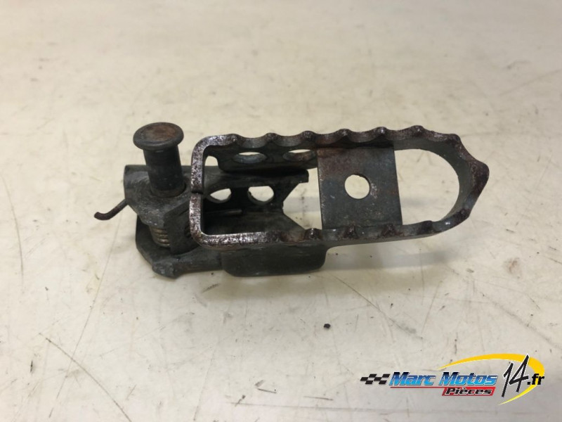 REPOSE-PIED AVANT DROIT YAMAHA 125 DTR 2005