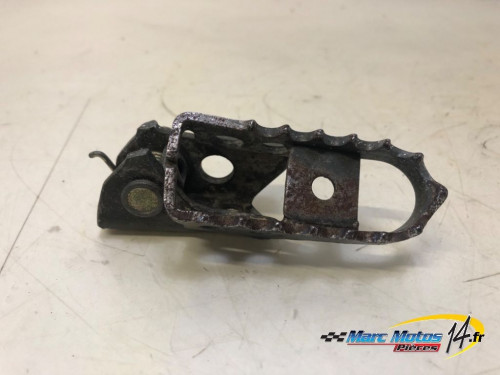 REPOSE-PIED AVANT GAUCHE YAMAHA 125 DTR 2005