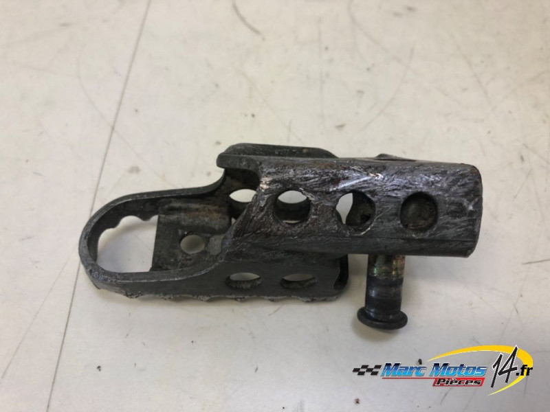 REPOSE-PIED AVANT GAUCHE YAMAHA 125 DTR 2005