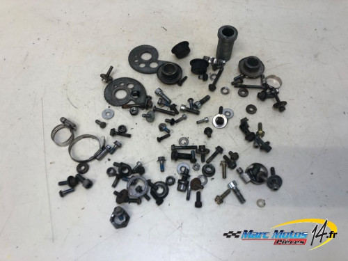 VISSERIE YAMAHA 125 DTR 2005