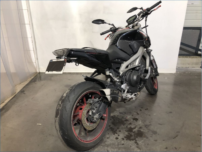 YAMAHA MT09 