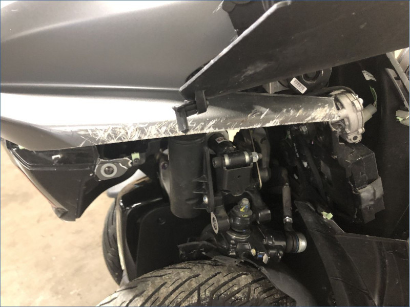 PEUGEOT 400 METROPOLIS RS