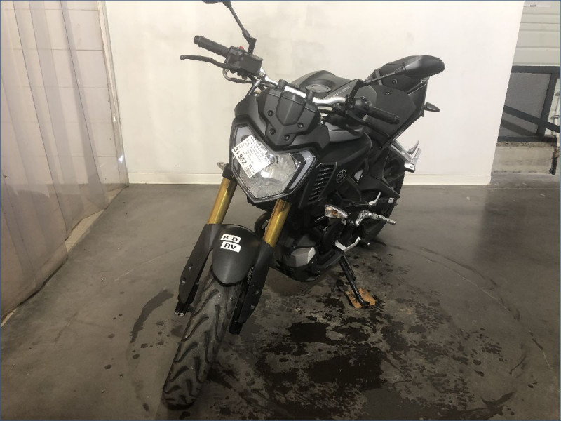 YAMAHA MT125 
