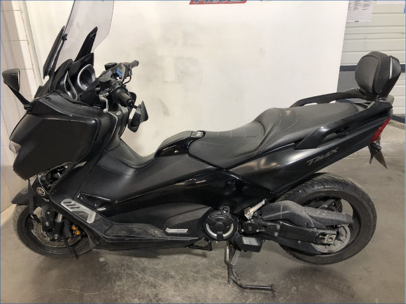 YAMAHA 530 TMAX 