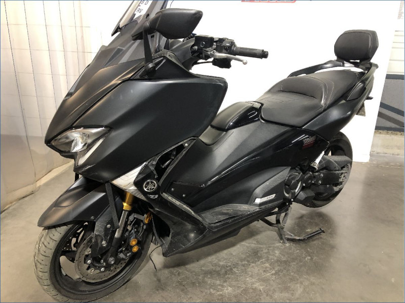 YAMAHA 530 TMAX 