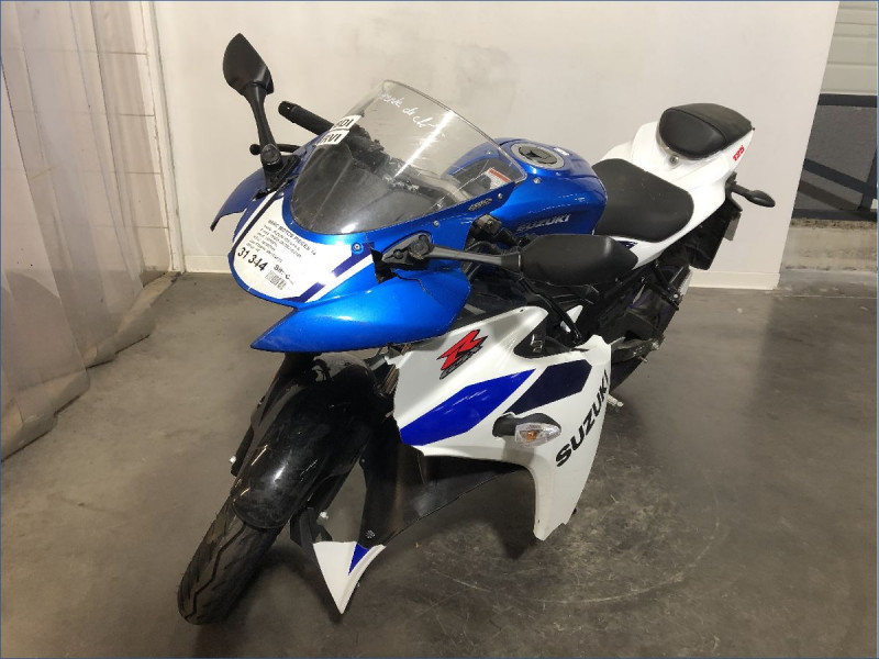 SUZUKI 125 GSX-R 