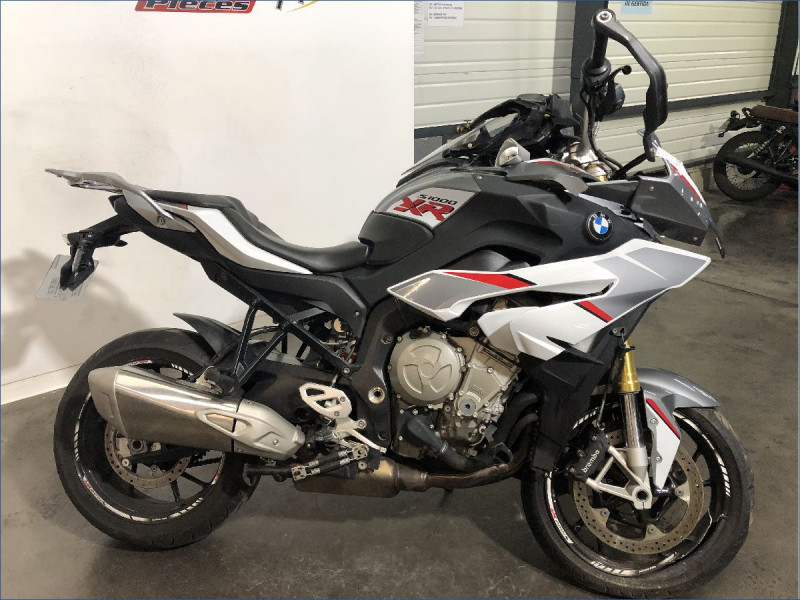 BMW S1000XR 