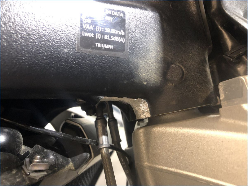 TRIUMPH 2500 ROCKET III 