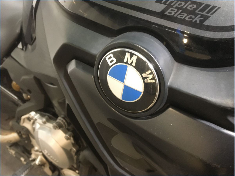 BMW F750GS TRIPLE BLACK