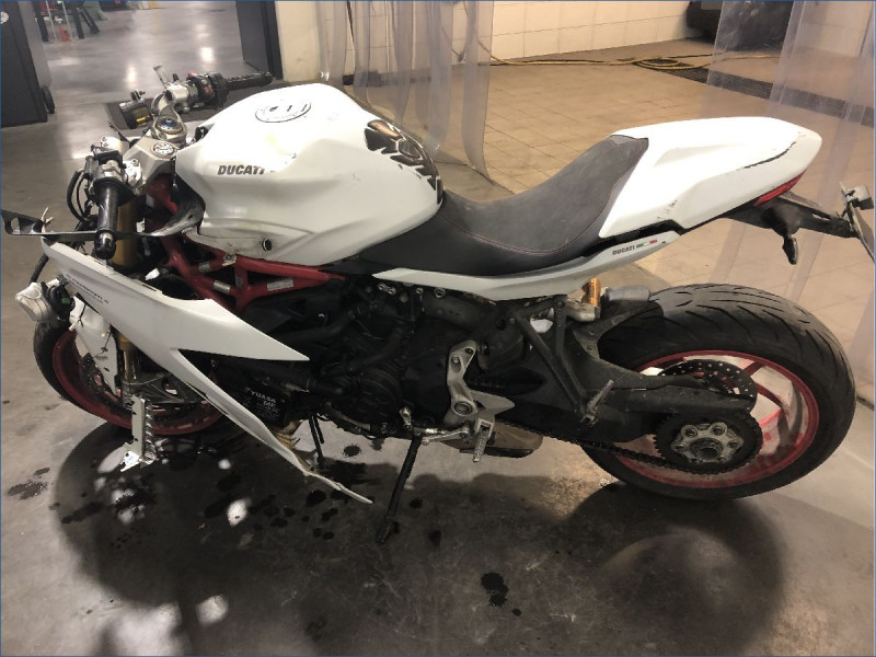 DUCATI 939 SUPERSPORT S