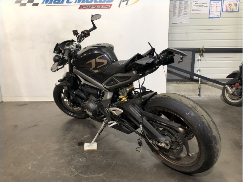 TRIUMPH 765 STREET TRIPLE RS