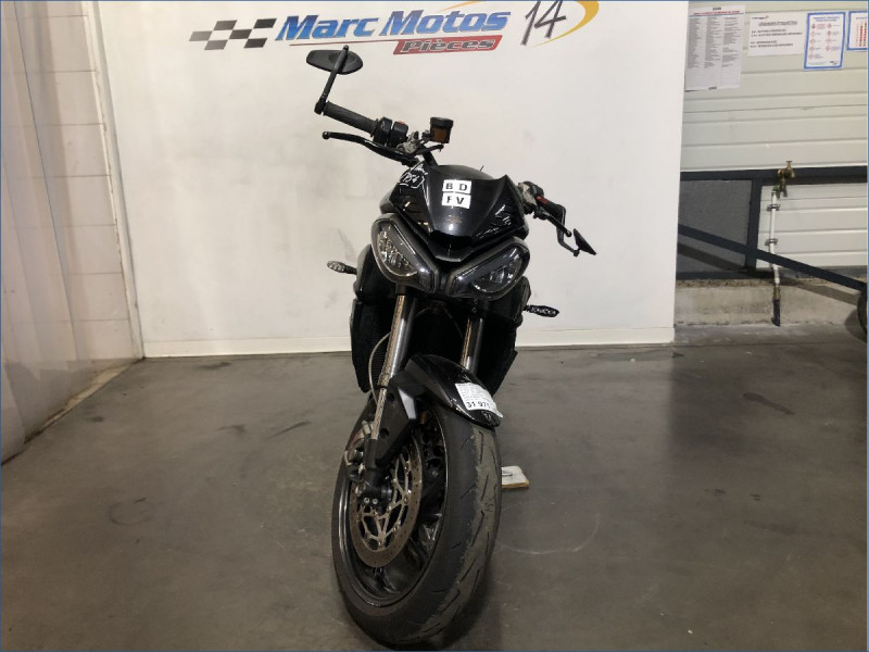 TRIUMPH 765 STREET TRIPLE RS