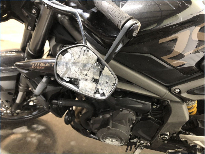 TRIUMPH 765 STREET TRIPLE RS