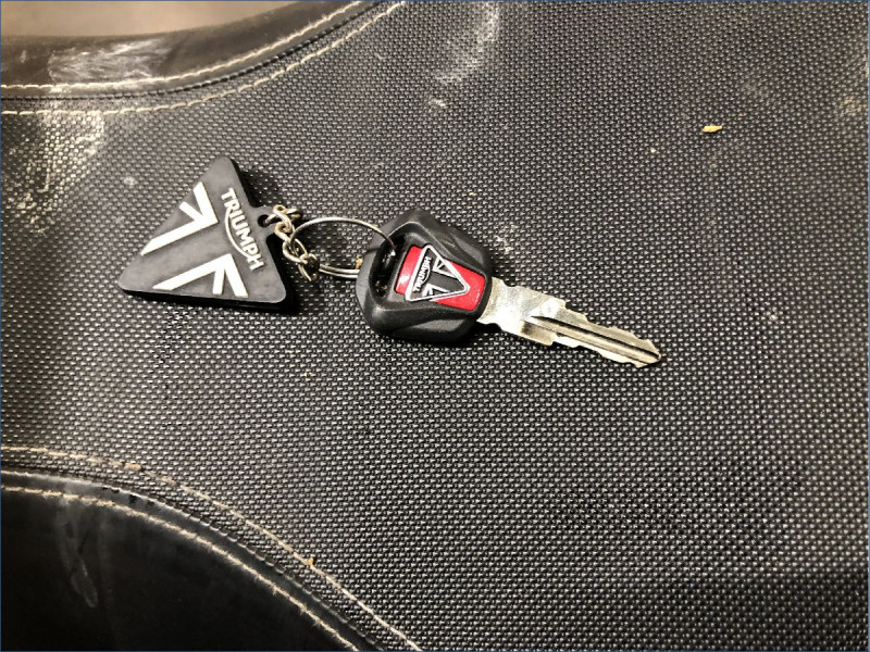 TRIUMPH 765 STREET TRIPLE RS