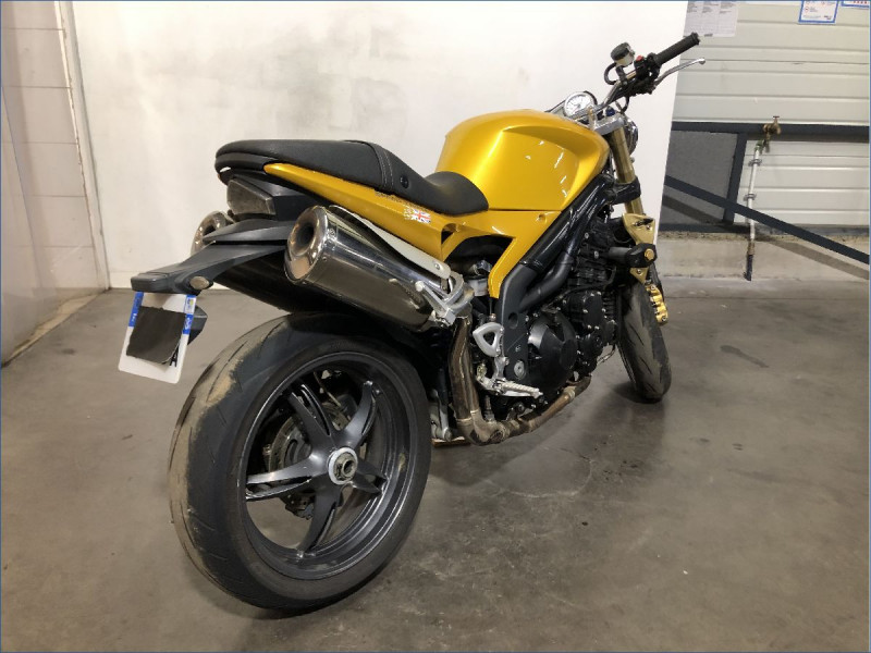 TRIUMPH 1050 SPEED TRIPLE 