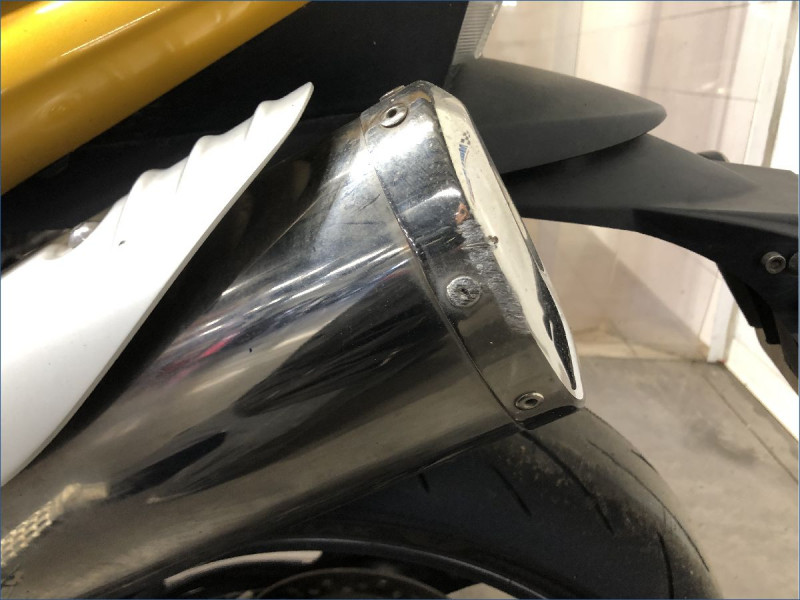 TRIUMPH 1050 SPEED TRIPLE 