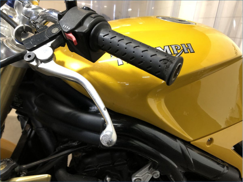 TRIUMPH 1050 SPEED TRIPLE 