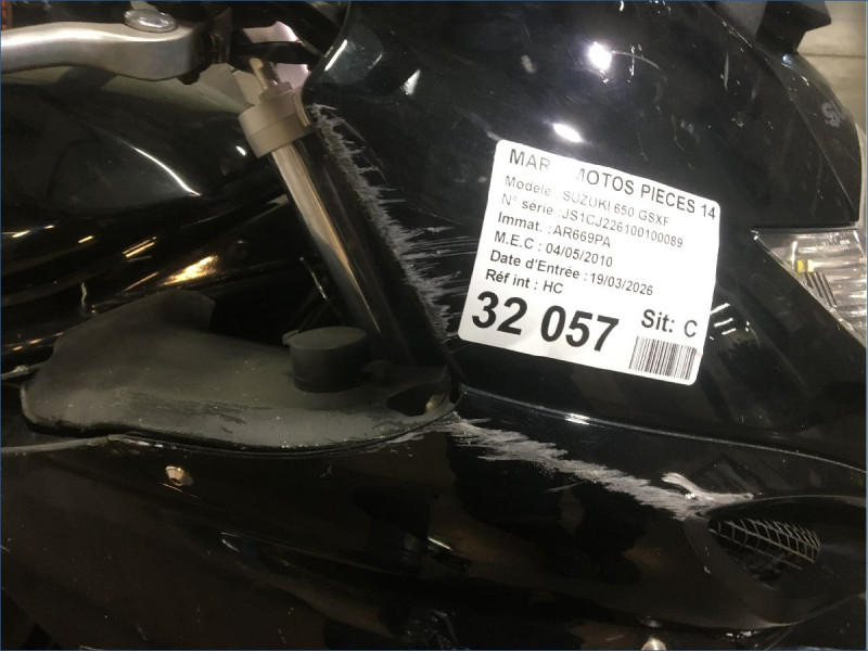 SUZUKI 650 GSXF 