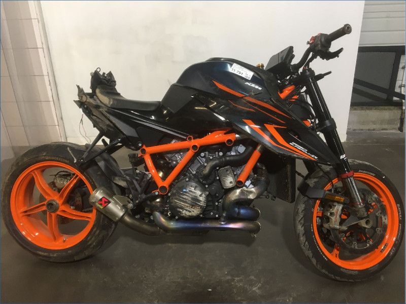 KTM 1290 SUPERDUKE R