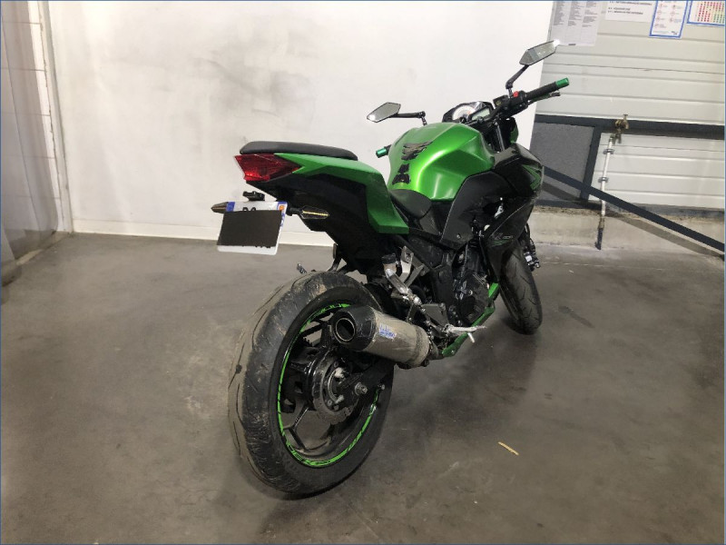 KAWASAKI Z300 